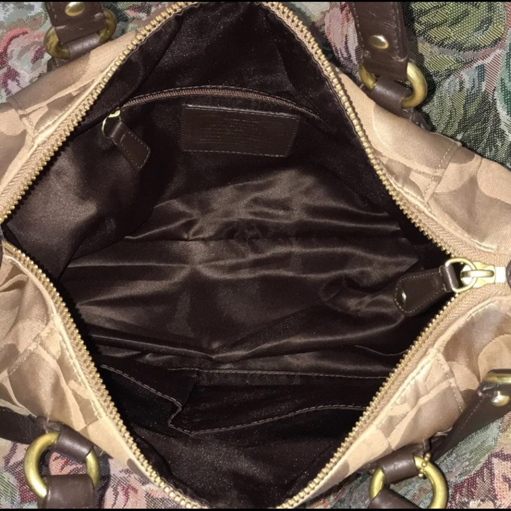 Coach purse - Picture 7 of 8